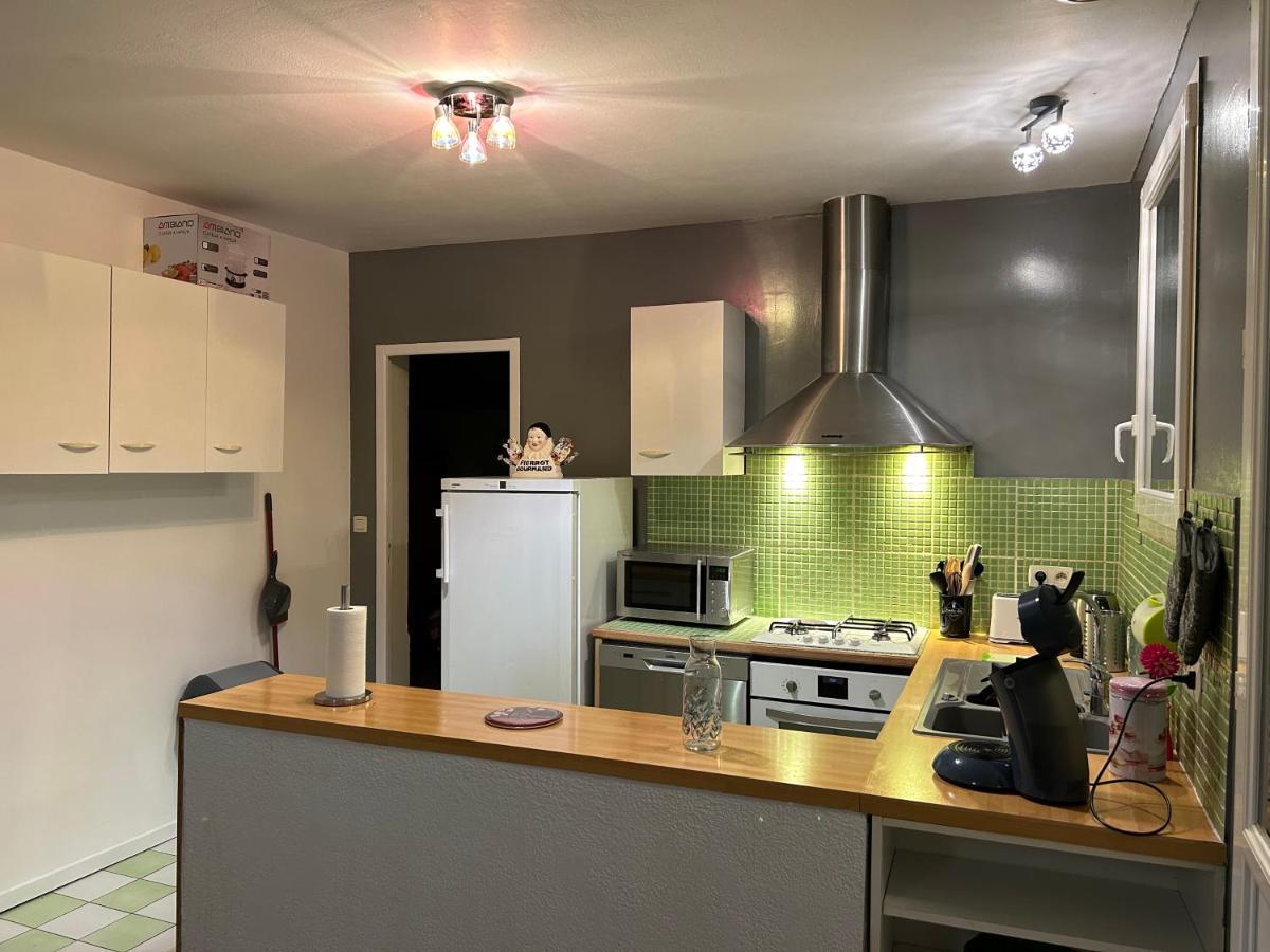 Jolie Villa Independante Climatisee 3 Chambres Tout Confort 6 Couchages, Piscine Chauffee 4 X 8 Disponible Selon Meteo De Mai A Fin Septembre, Jacuzzi 4 Places, Boulodrome Eclaire, Ping-Pong, Wifi, Proche Commerces Animaux Domestiques Sur Demande Bretenoux Extérieur photo
