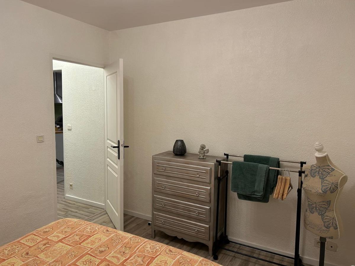 Jolie Villa Independante Climatisee 3 Chambres Tout Confort 6 Couchages, Piscine Chauffee 4 X 8 Disponible Selon Meteo De Mai A Fin Septembre, Jacuzzi 4 Places, Boulodrome Eclaire, Ping-Pong, Wifi, Proche Commerces Animaux Domestiques Sur Demande Bretenoux Extérieur photo