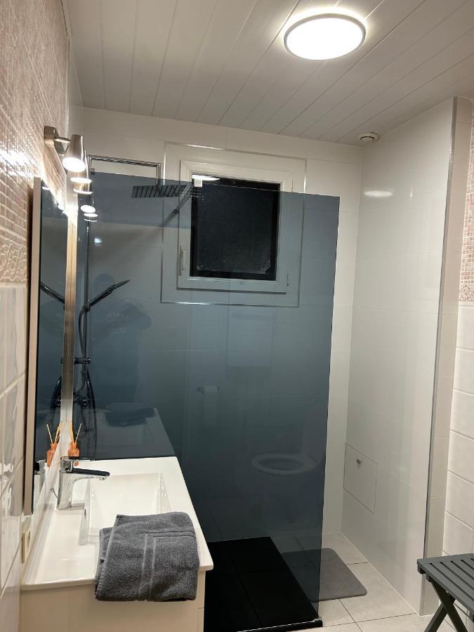 Jolie Villa Independante Climatisee 3 Chambres Tout Confort 6 Couchages, Piscine Chauffee 4 X 8 Disponible Selon Meteo De Mai A Fin Septembre, Jacuzzi 4 Places, Boulodrome Eclaire, Ping-Pong, Wifi, Proche Commerces Animaux Domestiques Sur Demande Bretenoux Extérieur photo