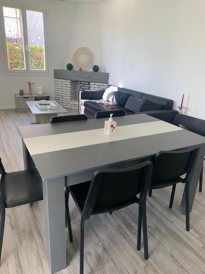 Jolie Villa Independante Climatisee 3 Chambres Tout Confort 6 Couchages, Piscine Chauffee 4 X 8 Disponible Selon Meteo De Mai A Fin Septembre, Jacuzzi 4 Places, Boulodrome Eclaire, Ping-Pong, Wifi, Proche Commerces Animaux Domestiques Sur Demande Bretenoux Extérieur photo